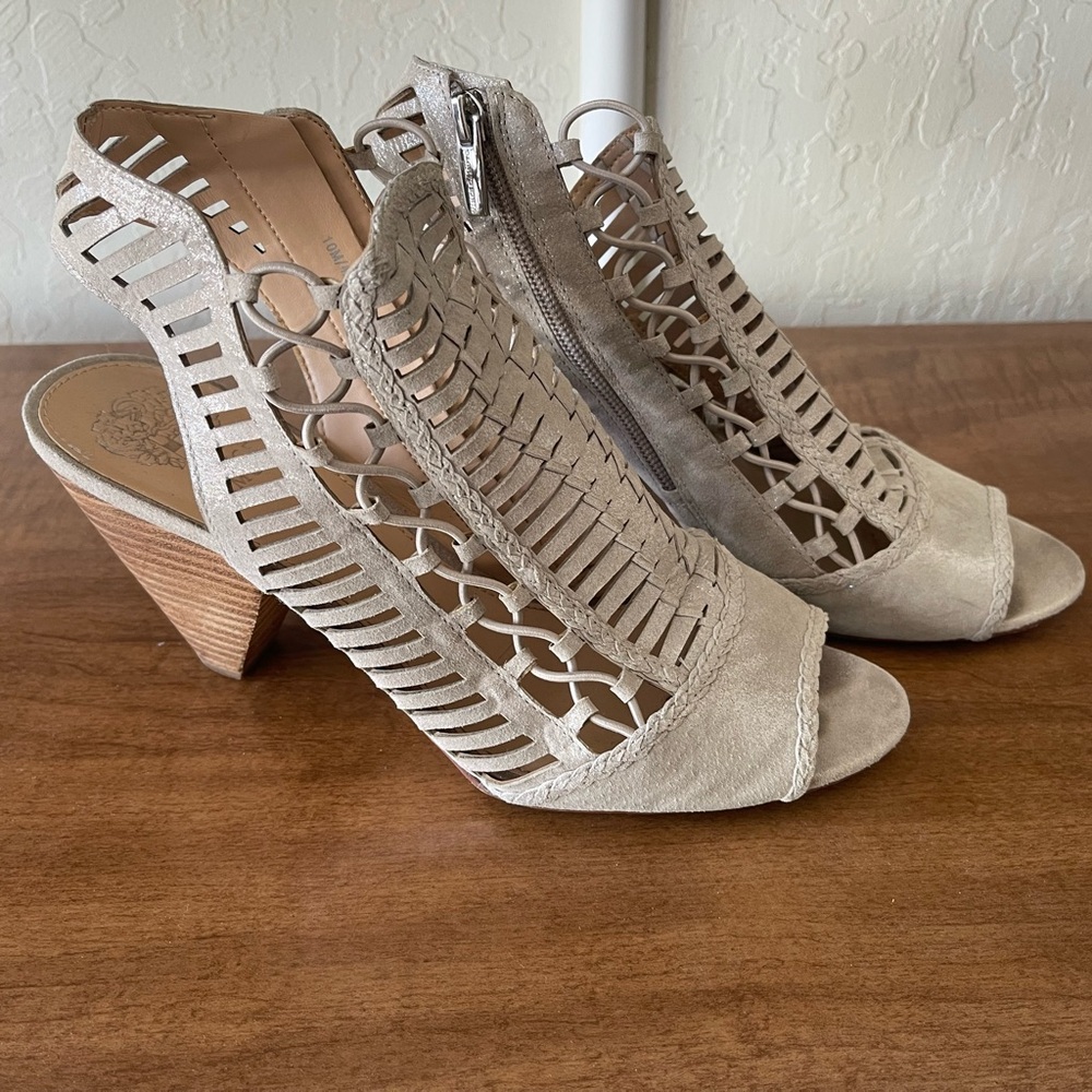 Vince Camuto Silver Heels size 10